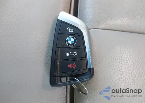 2016 BMW X1 xDrive28I из США, поврежденный, VIN WBXHT3C39G5E55126